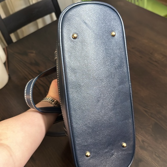 Dooney and Bourke tote - Picture 6 of 16